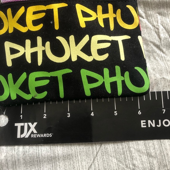 NWOT Shoulder Bag..Robin Ruth Brand - Picture 5 of 9